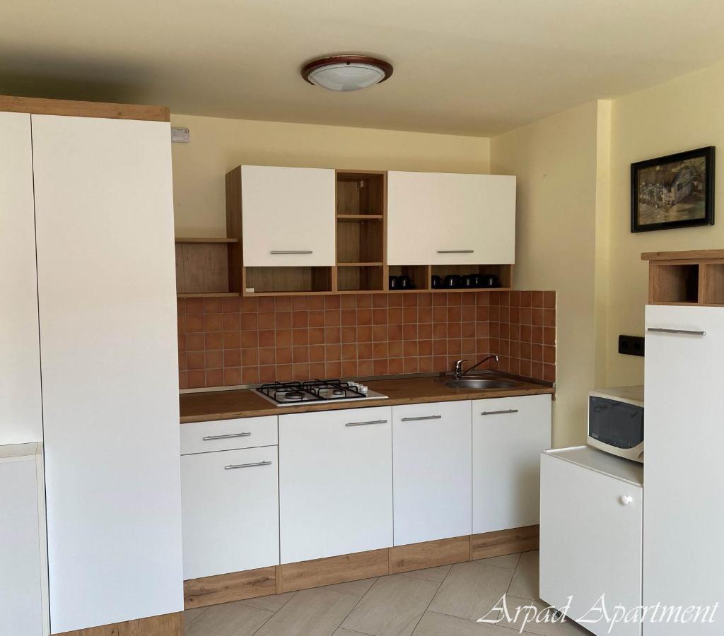 Arpad Apartman Хайдусобосло Экстерьер фото